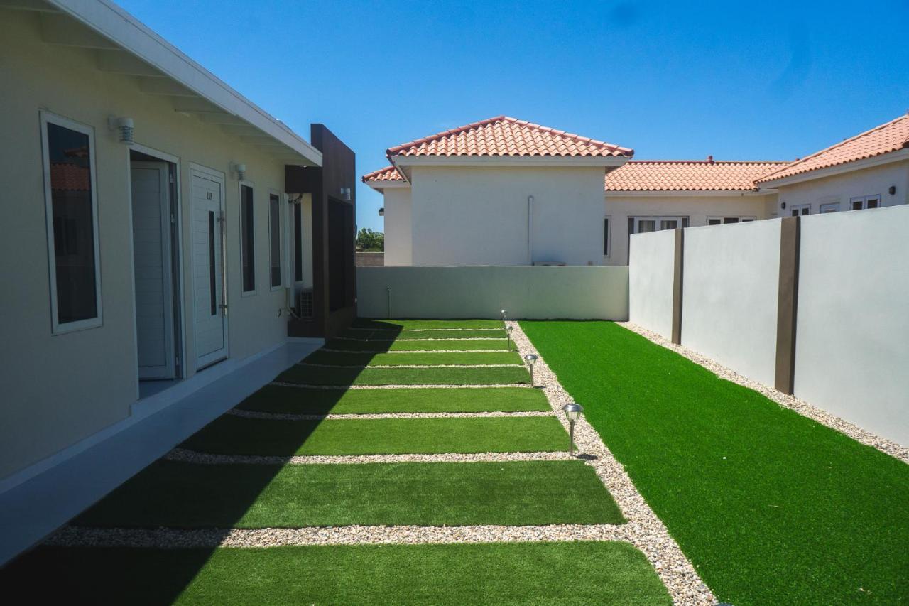 Apartament Pavia'S Centerpoint Oasis Oranjestad Zewnętrze zdjęcie